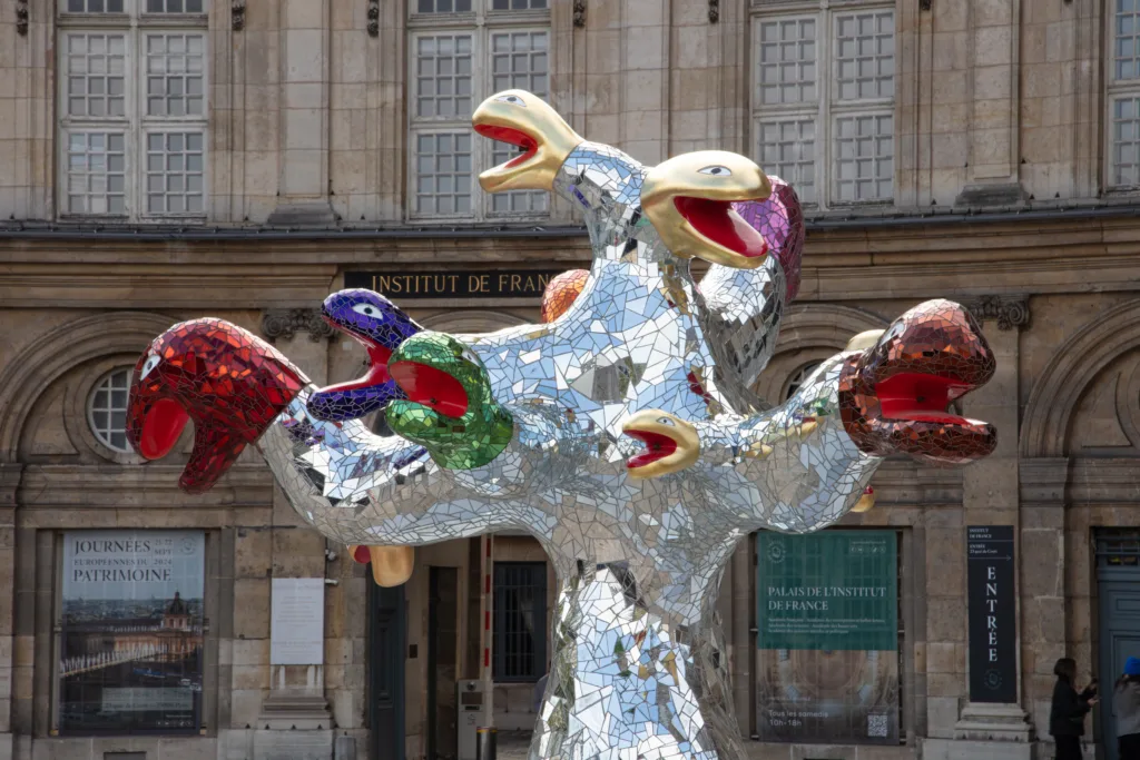 Art Basel Paris Grand Palais'de Tarihi Bir Başlangıç Yaptı